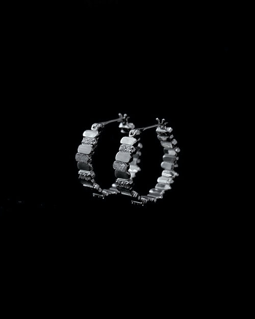 TSUZURE Hoop Earrings — 綴 —